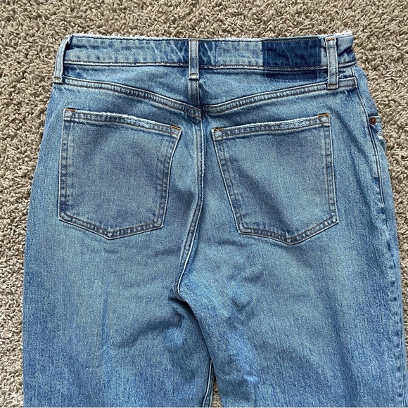 Abercrombie & FItch High Rise 90s Relaxed Jean Curve Love med wash size 8 SHORT - Picture 14 of 14